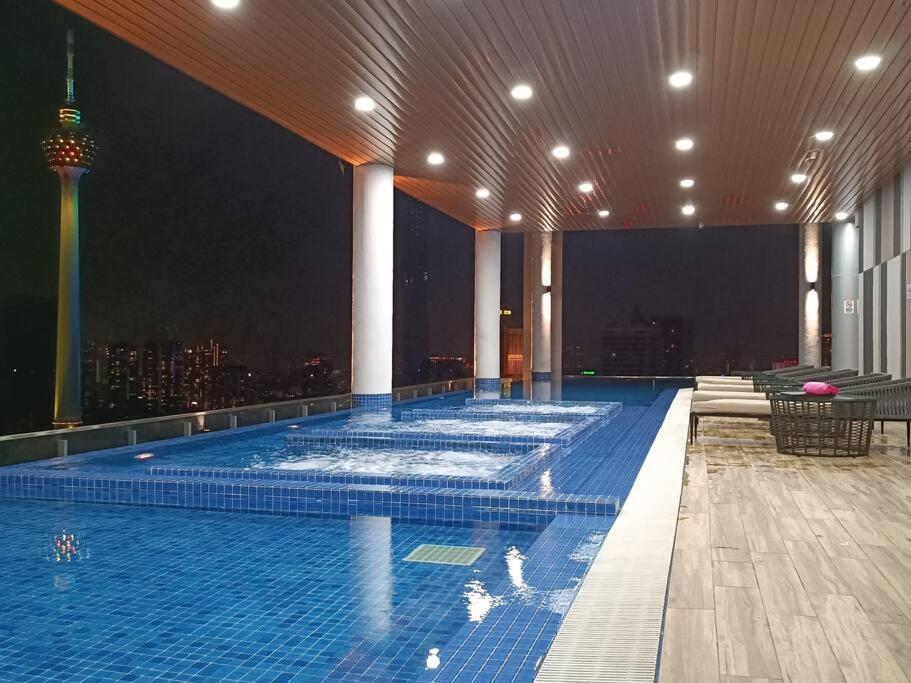 Cl 30a Super Kl View Infinity Pool Klcc * Kuala Lumpur